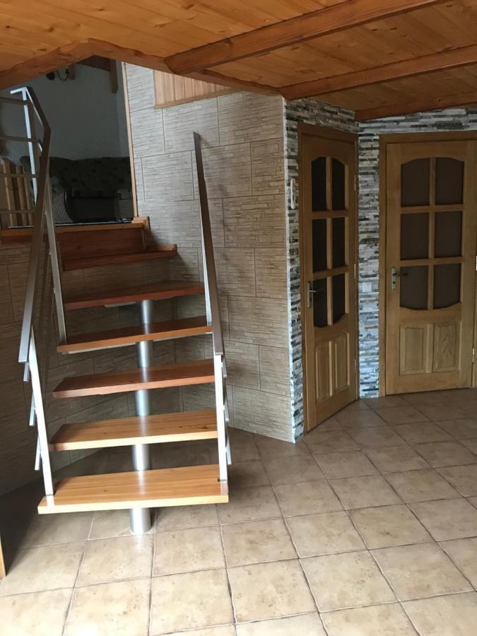 Vacation Home Yabluniv Ngoại thất bức ảnh