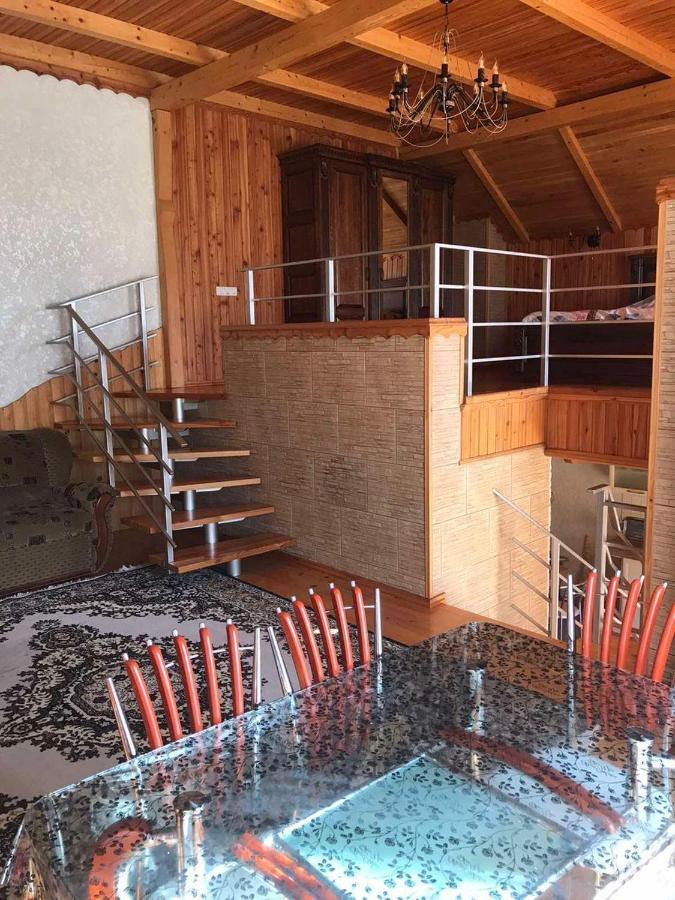 Vacation Home Yabluniv Ngoại thất bức ảnh