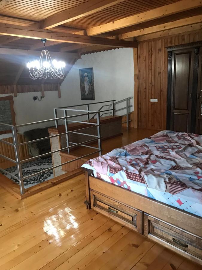 Vacation Home Yabluniv Ngoại thất bức ảnh